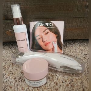 BeautyBio GloPro Microneedling Tool